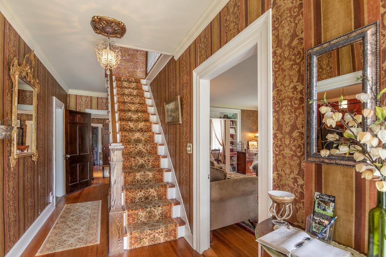 Van Winkle Inn Greenville Rum bild